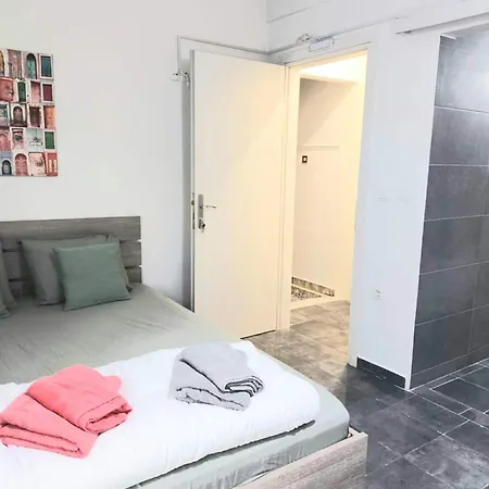 Seawaves Apartament *